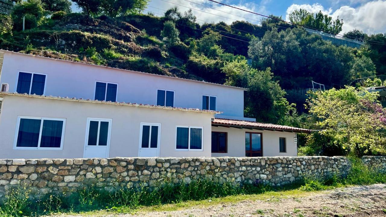 בורש Residence Villa Denny&Villa Kate מראה חיצוני תמונה
